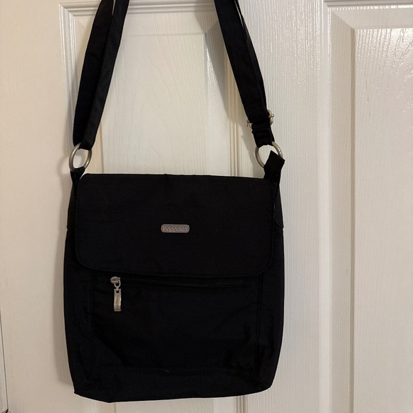 Baggalini nylon cross body bag